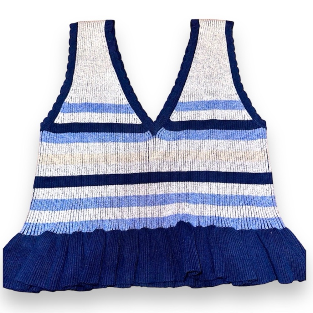 BCBGeneration Knitted Blue Striped Tank: 
Brand New W/O Tags
Size: L
